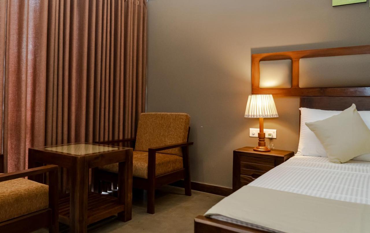 Woodgrove Cabanas Negombo Exterior photo